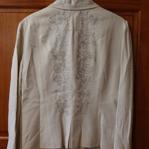 Dana Buchman 100% Silk Cream Ribbon Embroidered Skirt Suit 12/14 - Picture 8 of 16
